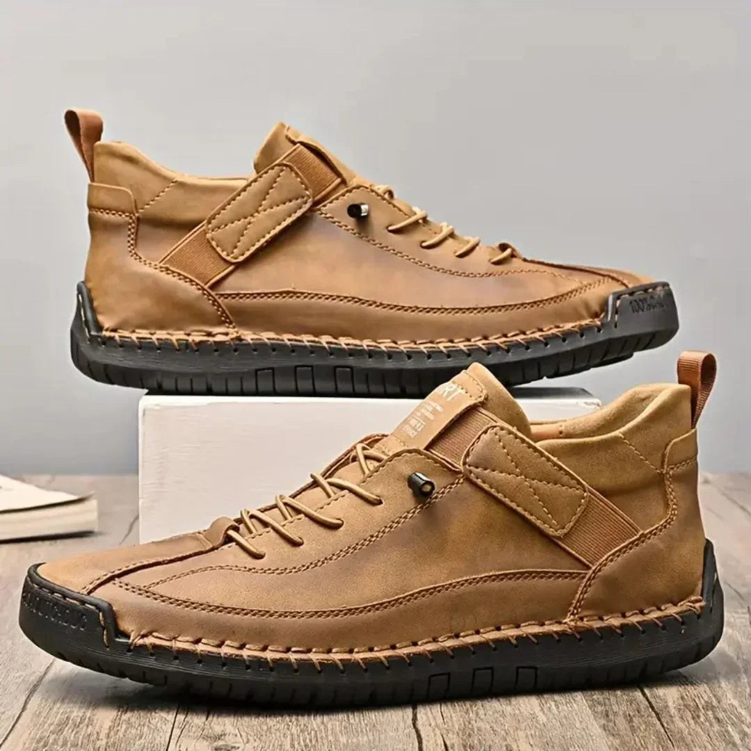 Baskets urbaines à lacets pour homme, silhouette épurée et semelle robuste