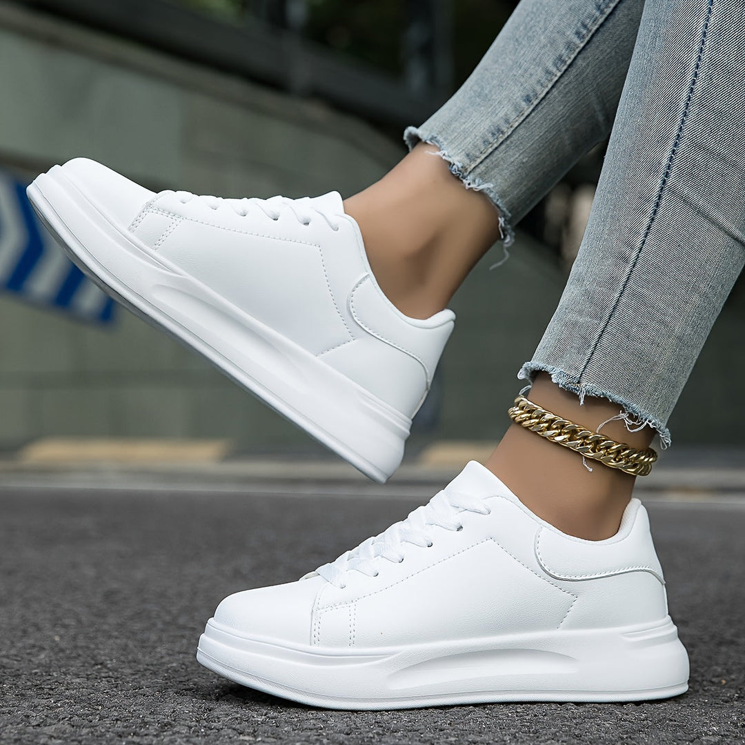 Damen Saubere Weiße Sneaker | Klassischer Look | Bequem & Vielseitig