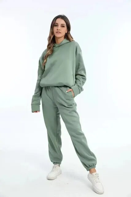 Damen Kapuzenpulli & Jogginghosen Set | Bequem | Stylisch | Perfekt für Alltag & Freizeit