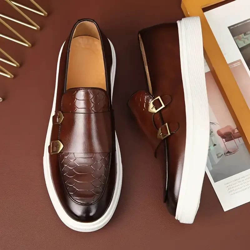 Chaussures en cuir pour homme de couleur noire au design classique et élégant